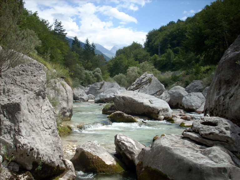 NO DEL M5S ALLA NUOVA CENTRALINA SUL TORRENTE ALBERONE